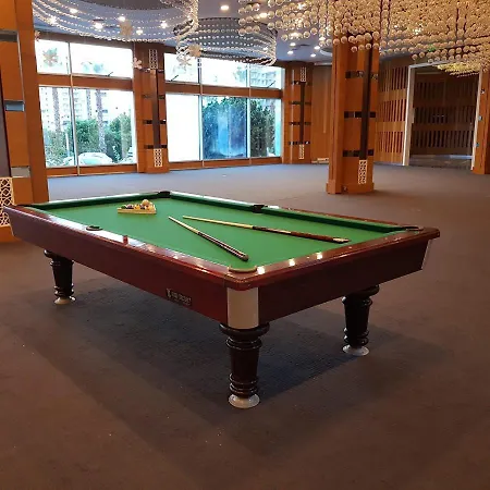 Azura Park -- шикарное место для вас -- вид на море, на бассейн, горный воздух и свой пляж - забронируйте сейчас Alanya